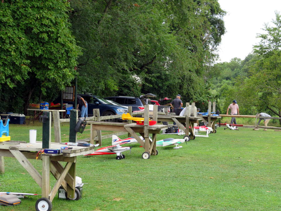 The pits are full of planes