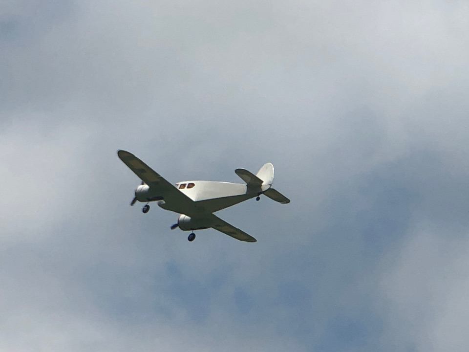 Arlen maidens a plane he built